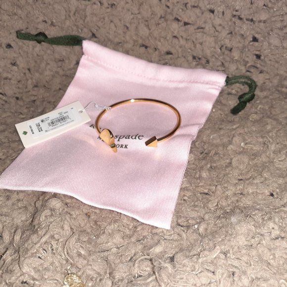 KATE SPADE-Heritage Gold Cuff Expand Twist Bangle Arrow Bracelet-NWT/Branded Bag - Picture 2 of 8